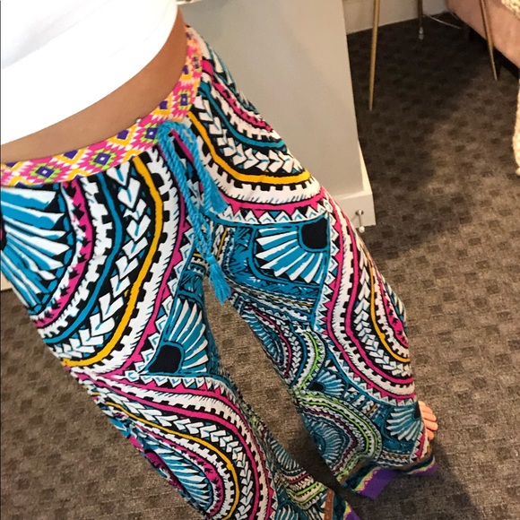 Flying Tomato Pants - Printed flowy pants